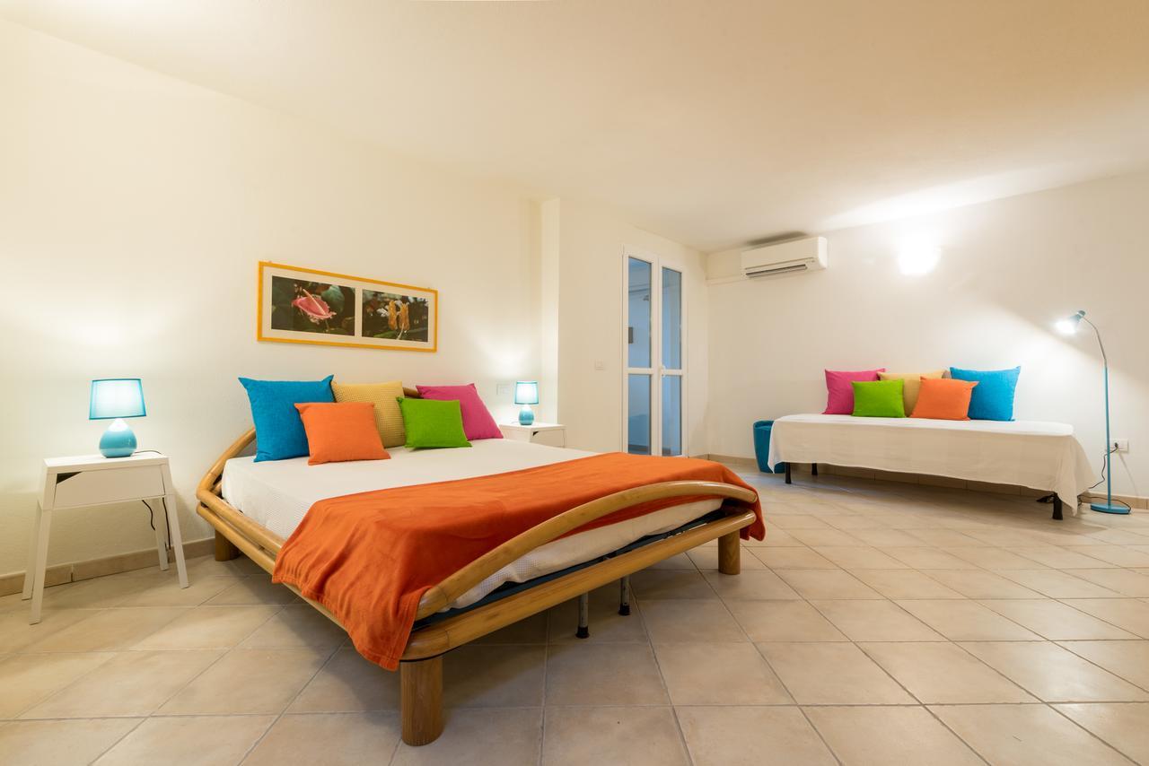 Apartment In S'Abba E Sa Pedra With Pool Golfo Aranci Exterior foto