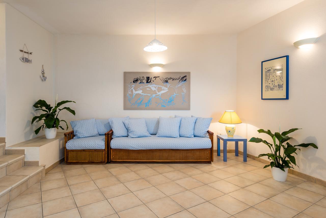 Apartment In S'Abba E Sa Pedra With Pool Golfo Aranci Exterior foto